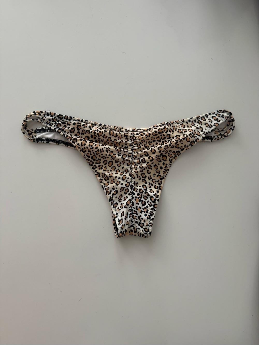 VS itsy swim bikini bottoms size small